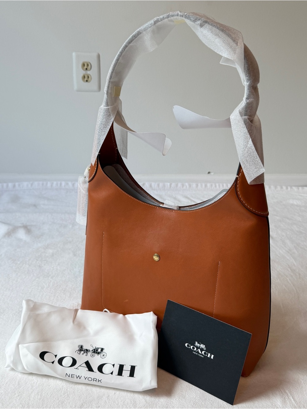 Coach NWT Brooklyn Shoulder Bag 34 Color Toffee Honey Brown Genuine Leather NEW